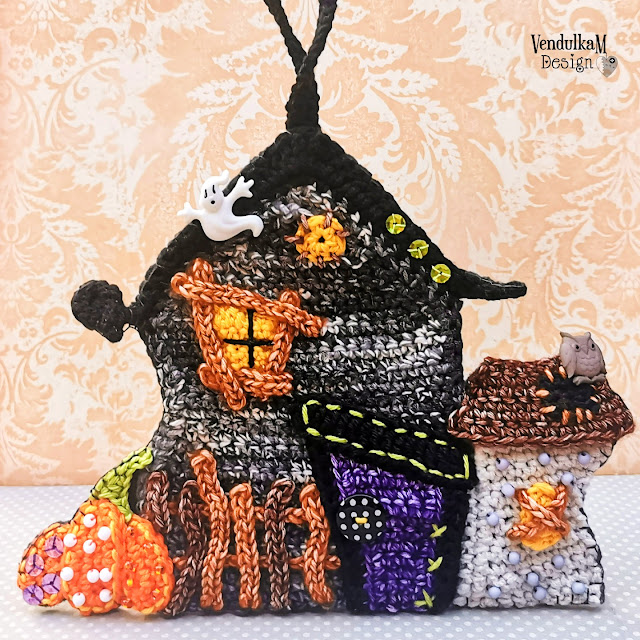 Crochet haunted house with pumpkin