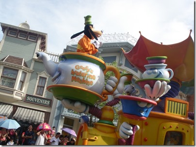 HK Disneyland Resort - Summer Parade 2010