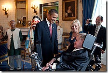 220px-barack_obama_speaks_to_stephen_hawking