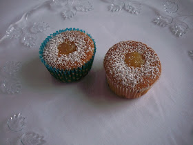 cupcakes-lemon-curd