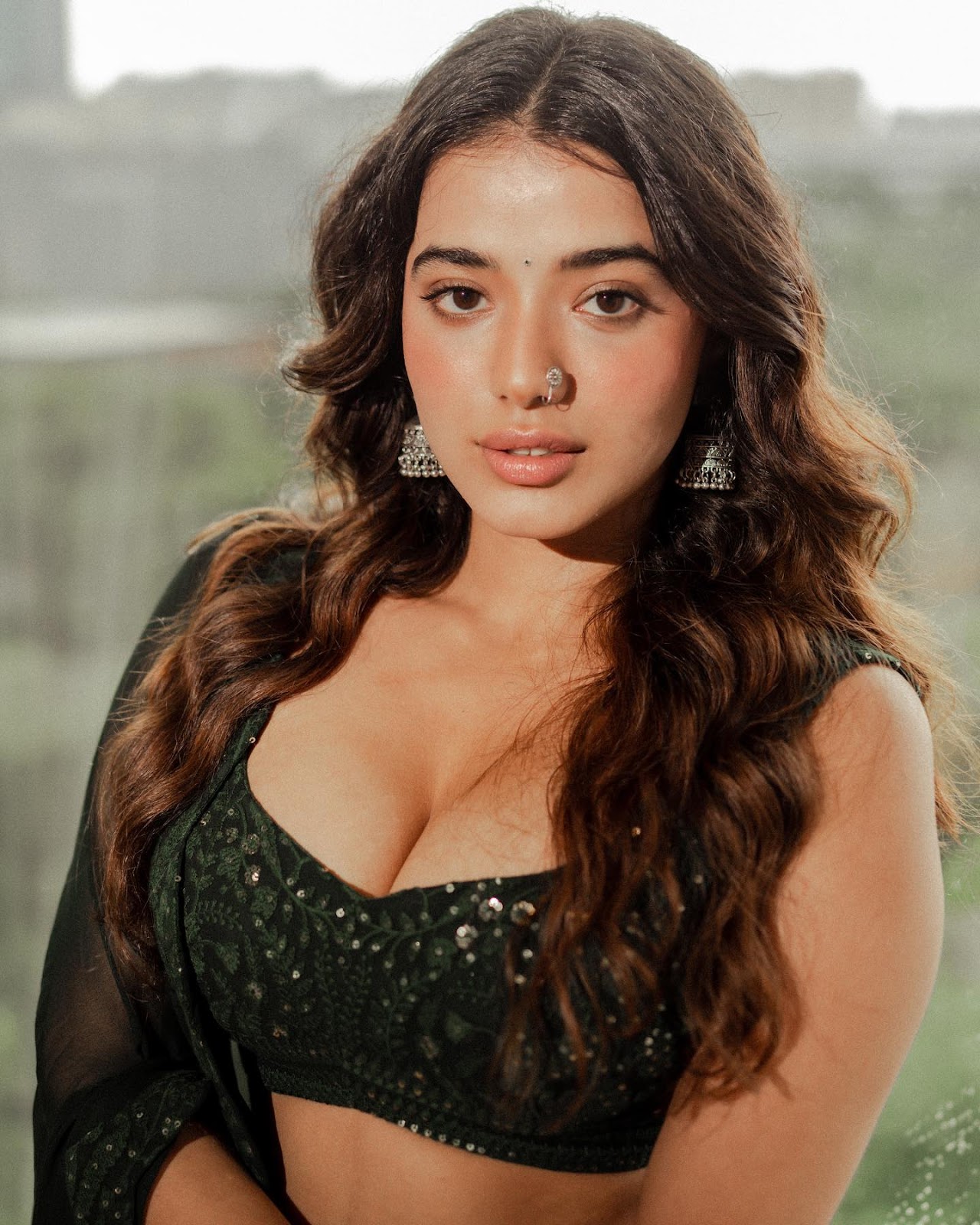 Ketika Sharma cleavage busty indian actress