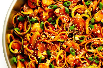 KUNG PAO CHICKEN NOODLE STIR-FRY