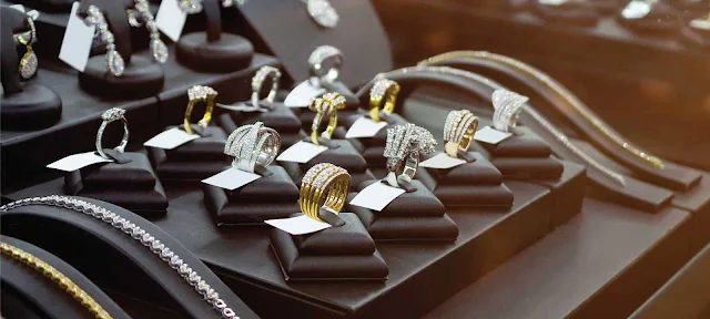 Berapa PPN yang Harus Dibayar Pembeli Setelah Menkeu Mengubah Pajak Emas Perhiasan?