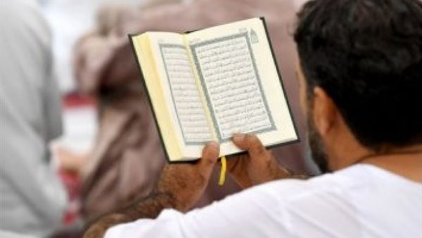 Menghadiahkan Pahala Bacaan Al-Qur’an untuk Mayit
