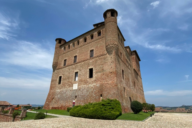 Castello di Grinzane Cavour