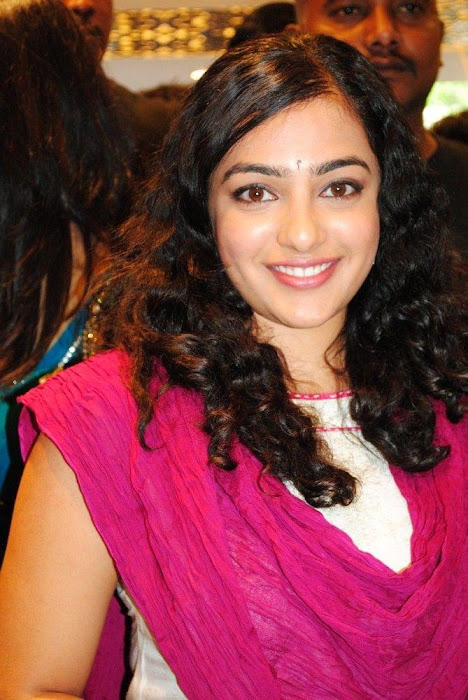 nithya menon in white chudi nithya menon hot images