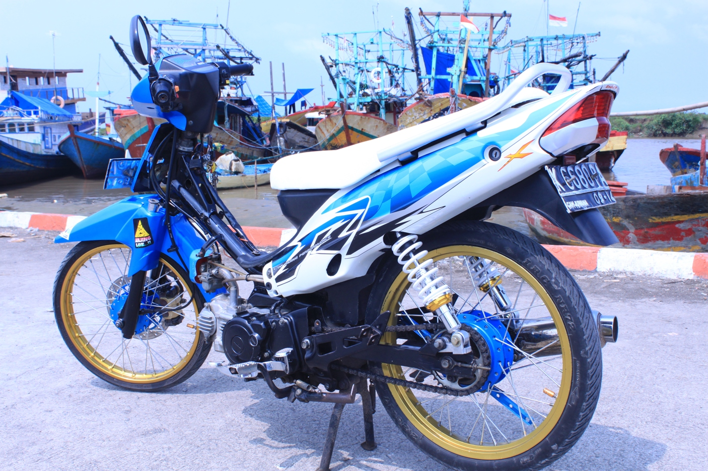 Koleksi Gambar Motor Drag Vega R 2008 Terbaru Stamodifikasi