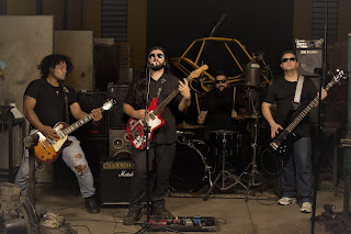 Banda lança video clip com cenas de corruptos sendo presos!