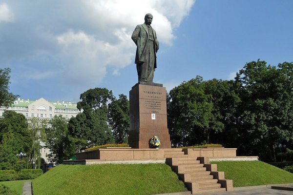 Памятник Тарасу Шевченко