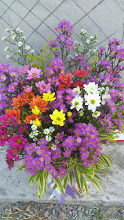  floral design, floristry, flower arrangement, flowers, sympathy fowers