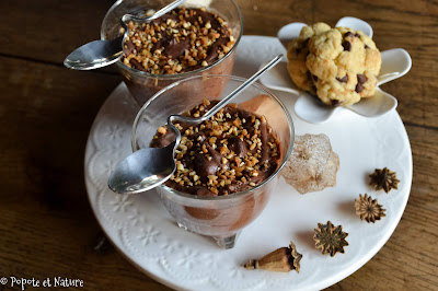 Crèmes végétales au chocolat et cookies pépites choco et pralin ©Popote et Nature