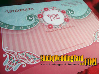 http://www.shidiqweddingcard.com/2016/04/hc-117.html