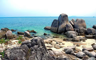 Tempat Wisata di Bangka Belitung yang Tak Boleh Dilewatkan Tempat Wisata di Bangka Belitung yang Tak Boleh Dilewatkan