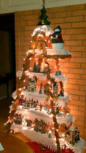 Arboles De Navidad Con Escaleras de Madera by artesydisenos.blogspot.com