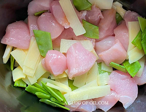 Chicken and vegetables for Thai red curry