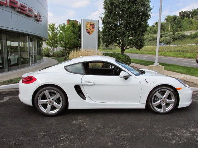 Porsche Cayman is A Good Car