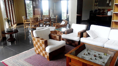 villa sukabumi kolam renang