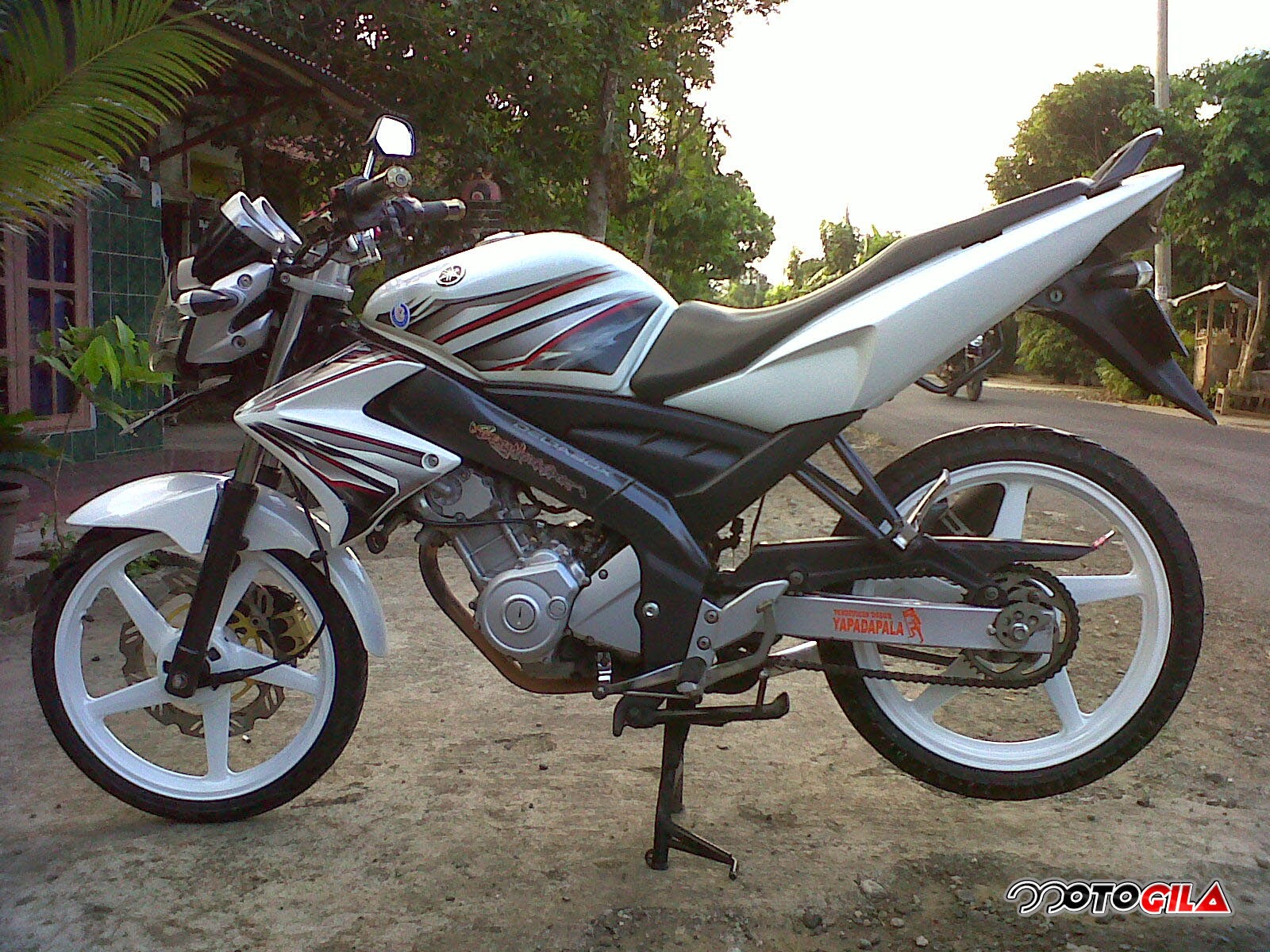 100 Yamaha Vixion 2010 Modifikasi Ceper Modifikasi Motor Vixion