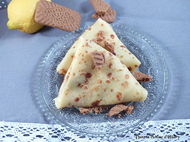 Samoussa de crêpes au lemon curd et spéculoos