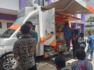 Permudah Transaksi Mahasiswa, Unitri Hadirkan Mobil BLG 