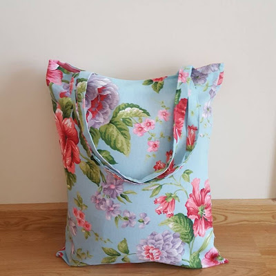 https://www.etsy.com/listing/754338968/floral-tote-bag-with-pocket-springsummer