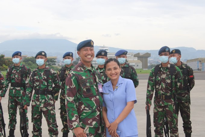SERAH TERIMA KOMANDAN DEPOHAR KOL.TEK WAWAN TEDDY ERNANDO KEPADA KOL. TEK HERI HERMAWAN