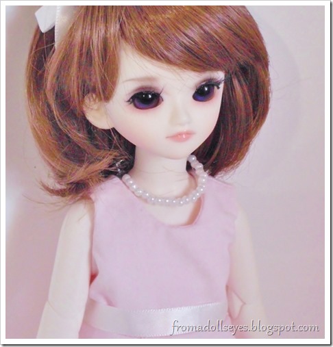 A pretty yosd sized ball jointed doll, she was purchased on sale.  Her face up was also included for free as part of the event.