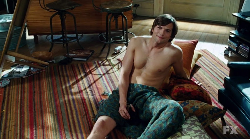 Ashton Kutcher Shirtless in What Happens in Vegas