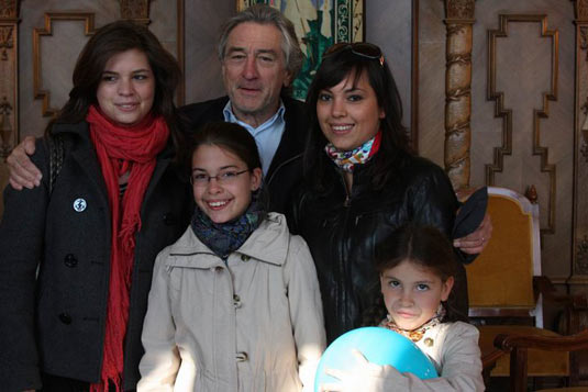 robert de niro children. Robert de Niro in the Hungarian Parliament