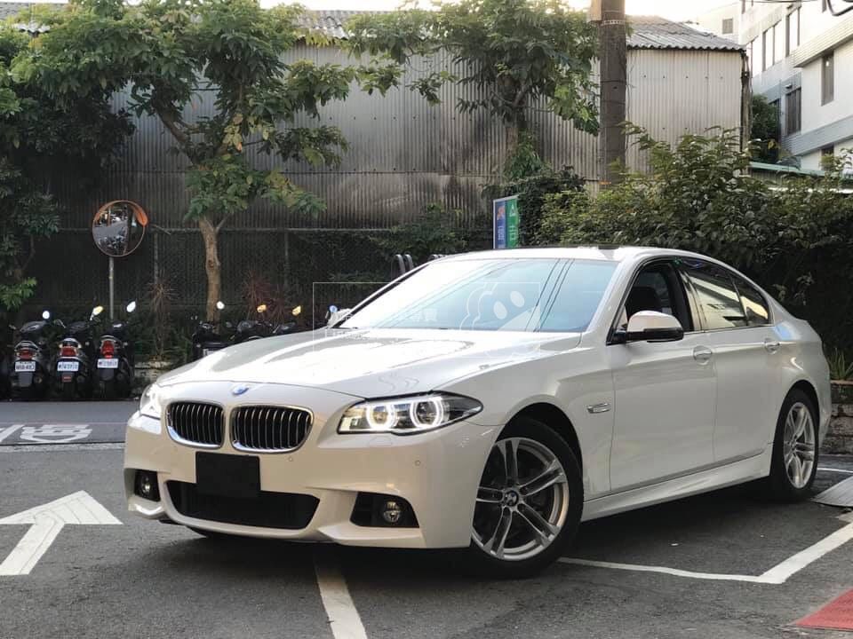 小路的外匯車專賣 Bmw寶馬 Benz 賓士 新古車 旅行車 休旅車 售 16年bmw F10 528i 正m Sport版