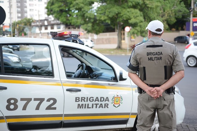 Brigada Militar recupera carro roubado e prende dupla na Bethânia em Cachoeirinha