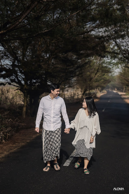 Foto Prewedding Jogja, Aloviaphoto. Alovia Photography, Gumuk Pasir, Prewedding Gumuk Pasir, Contoh Prewed Gumuk pasir,