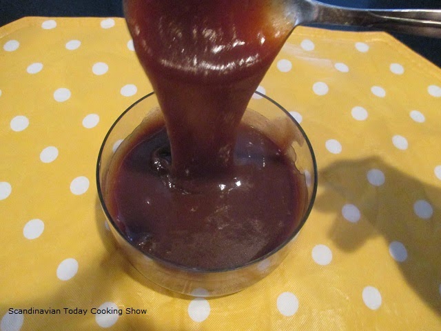 http://scandinavtoday.blogspot.com/2014/03/how-to-make-rum-sauce-for-desserts-and.html