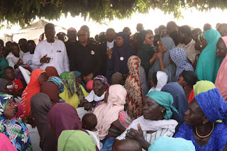 Labour Party (LP) 2023 presidential candidate, Peter Obi, visits displaced Nigerians in the IDP Camp in Wassa, FCT on new year's day