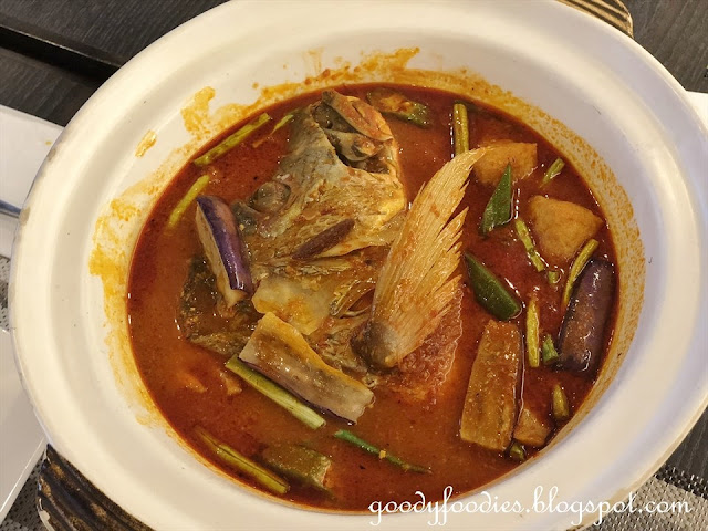 Makan Nyonya, Estadia Melaka - Assam Fish Head