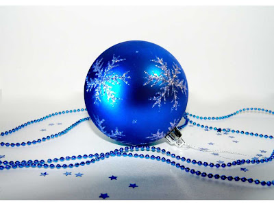 Blue Christmas ball free e-cards download