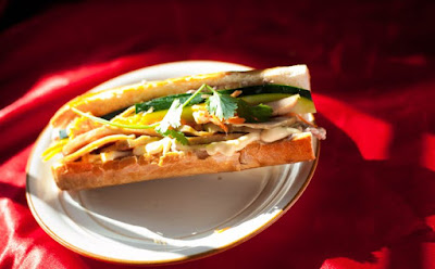 Hanoi eating: Banh Mi