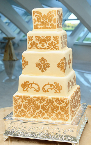 damask wedding cake martha stewart