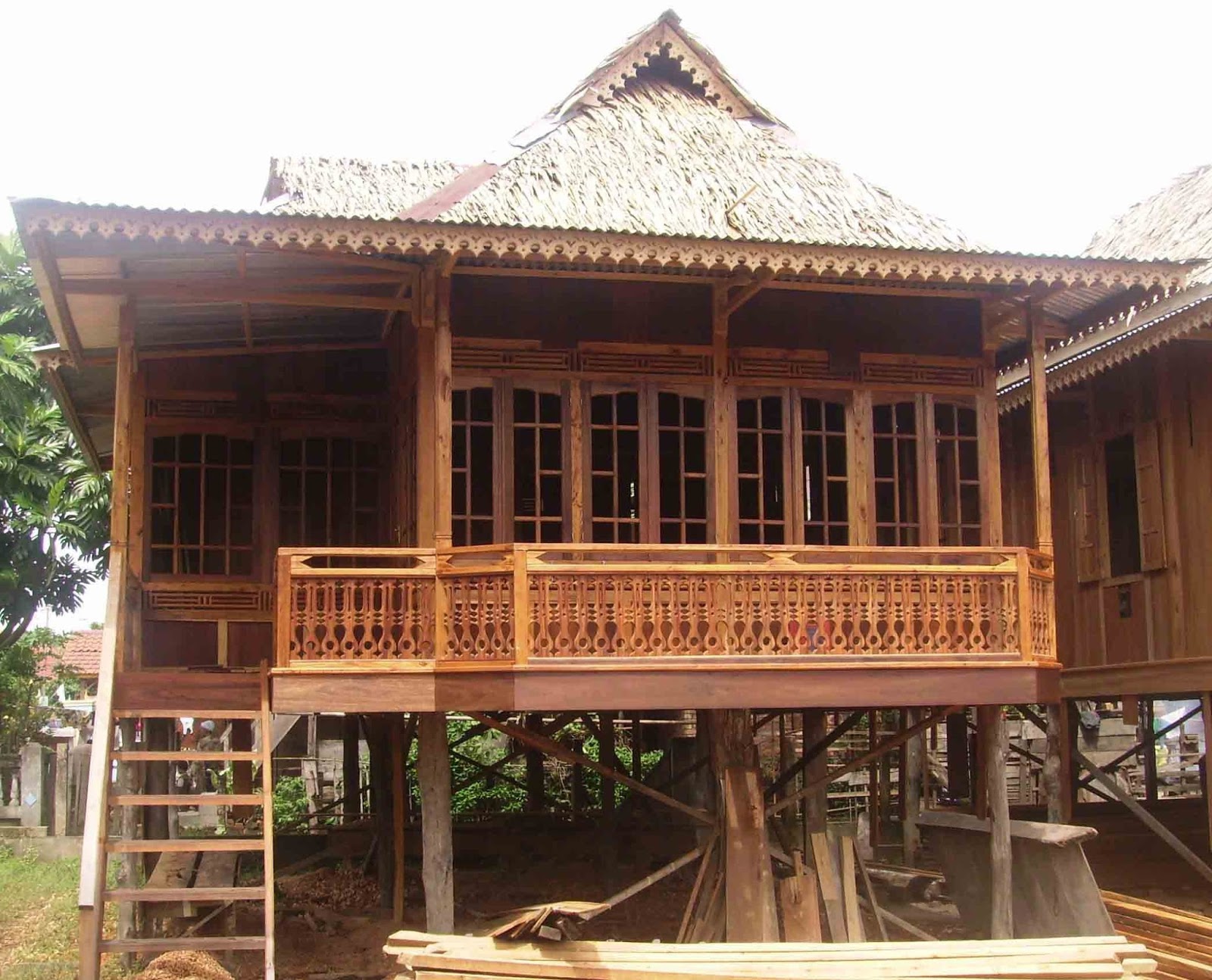 Jual Rumah  Kayu  I Rumah  Panggung Palembang  I 081373447722 