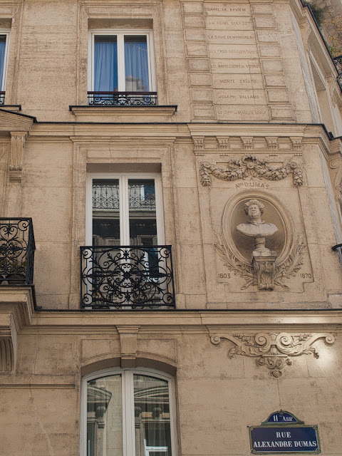 jiemve, le temps d'une pose, Paris, buste, Alexandre Dumas, liste des oeuvres