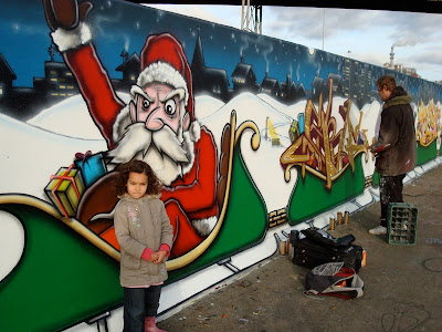 Graffiti Santa Claus, graffiti Merry Christmas