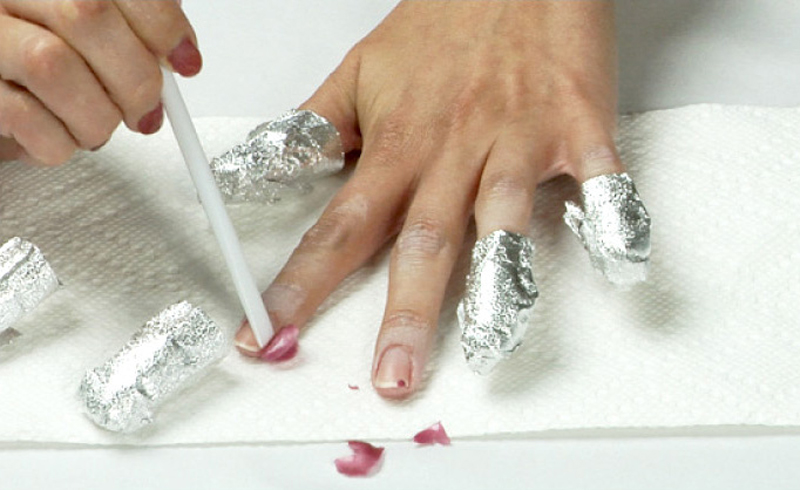 How To Remove a Gel, Acrylic, or Dip Manicure At Home