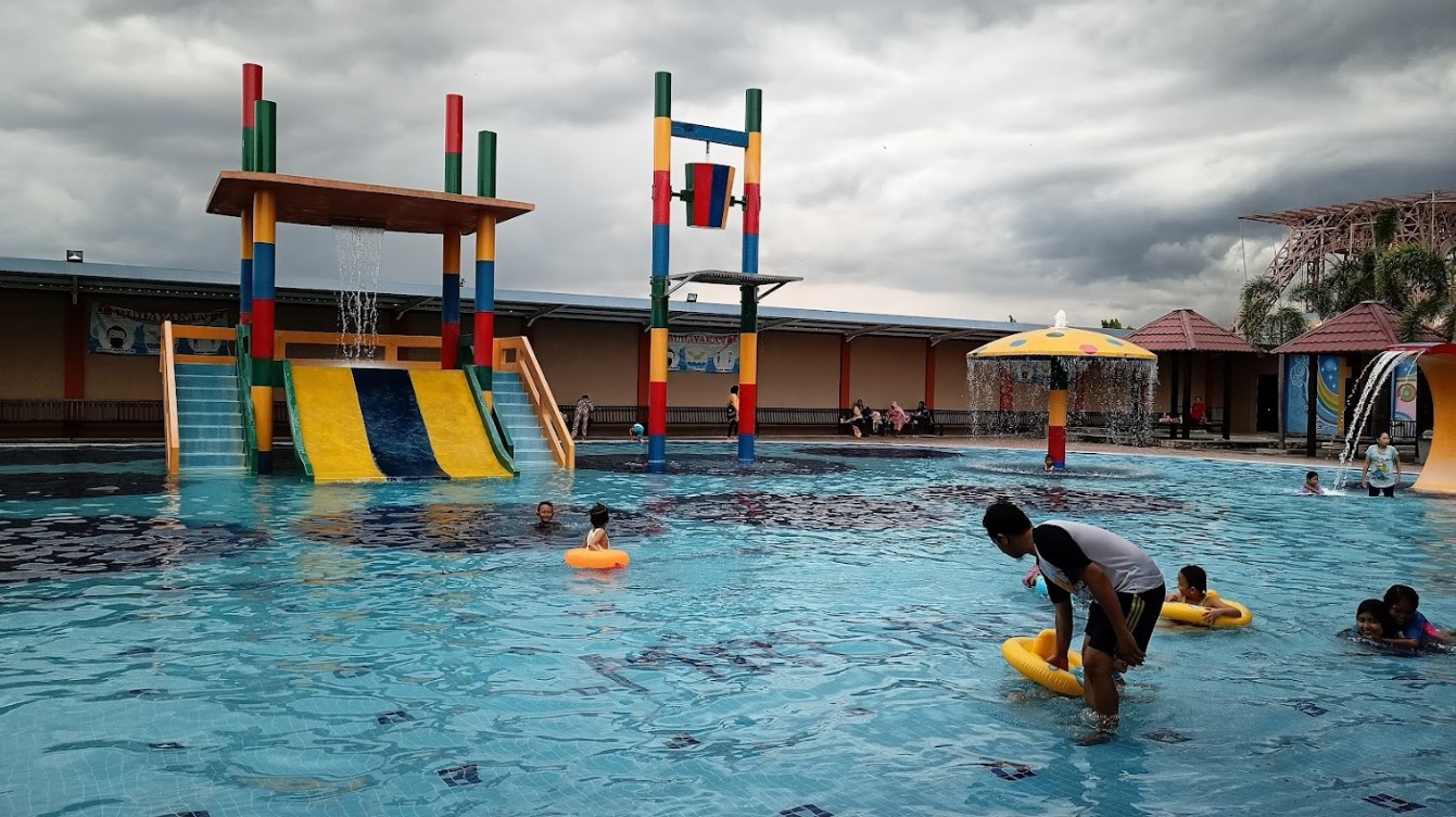 Malindo Swimming Pool Gresik