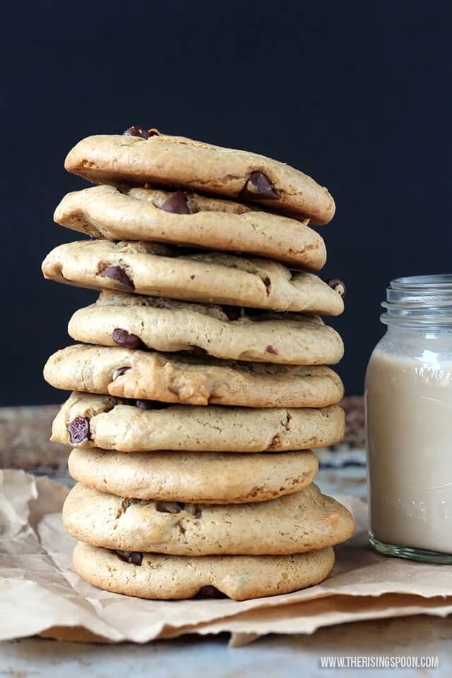 Easy Flourless Peanut Butter Chocolate Chip Cookies