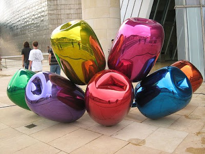 Size Pieces of Balloon Art