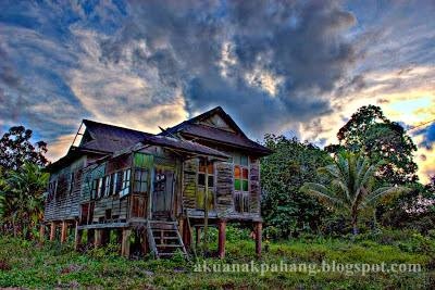 PUISI RUMAH LAKOR RUMAH USANG AKU ANAK PAHANG