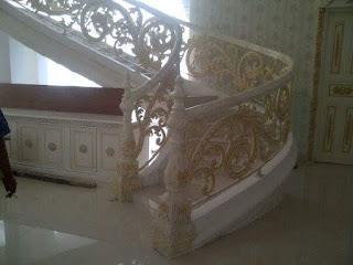 Spesialis Railing Tangga Tempa, Spesialis Balkon Tempa, Railing Tangga Besi Tempa, Tangga Tempa Mewah, Harga Railing Tangga Tempa per meter, Balkon Besi Tempa, Balkon Tempa Klasik, Balkon Tempa Mewah, Harga Balkon Besi Tempa per meter.