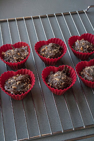 Muffin per San Valentino al cioccolato e amaretti step 4