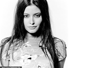 Holly Valance Black & White Image