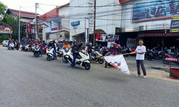 Berbagi Kebaikan di Bulan Suci Ramadan Bersama PCX Charity Ride 